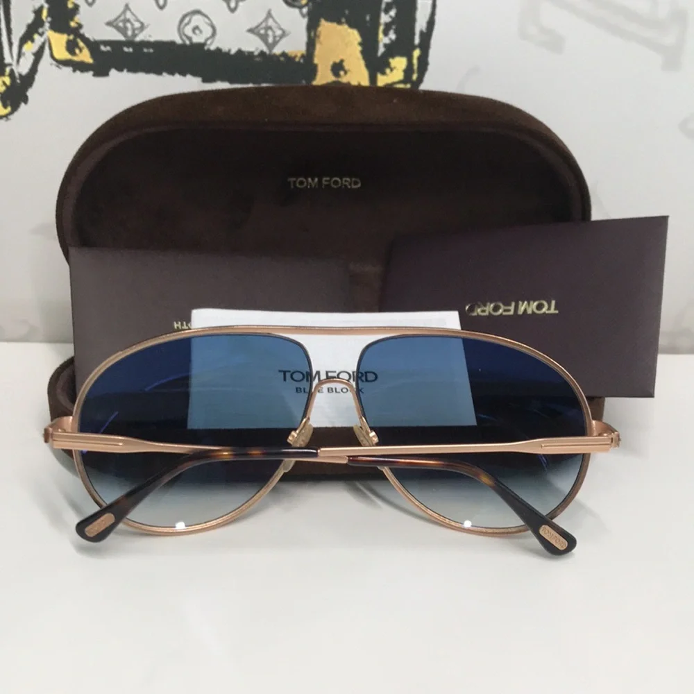 Tom Ford TF450 28P “Cliff” Aviator Sunglasses – Rose Gold / Gradient Blue